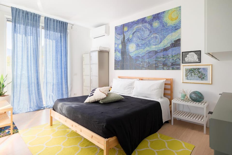Bed, Bedroom
