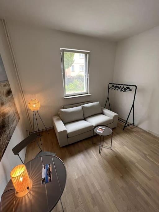 Living room, Photo of the whole room