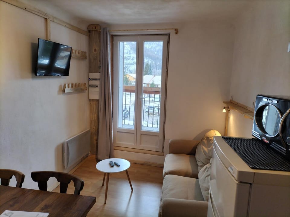 A découvrir joli petit Appart au coeur du village Apartment in Provence-Alpes-Côte d'Azur