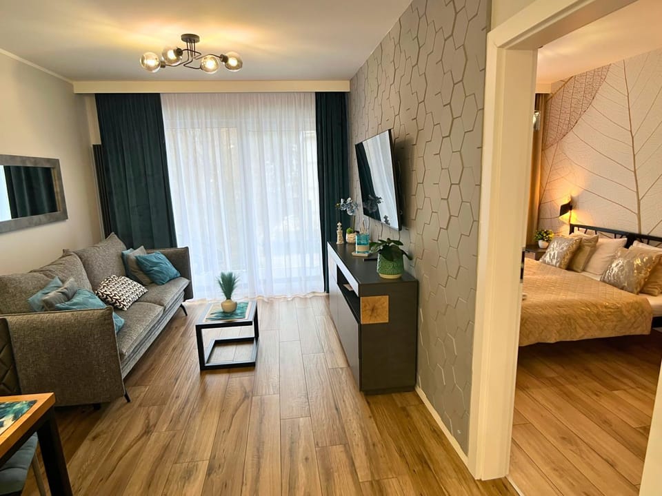 Communal lounge/ TV room, TV and multimedia, Living room, Photo of the whole room