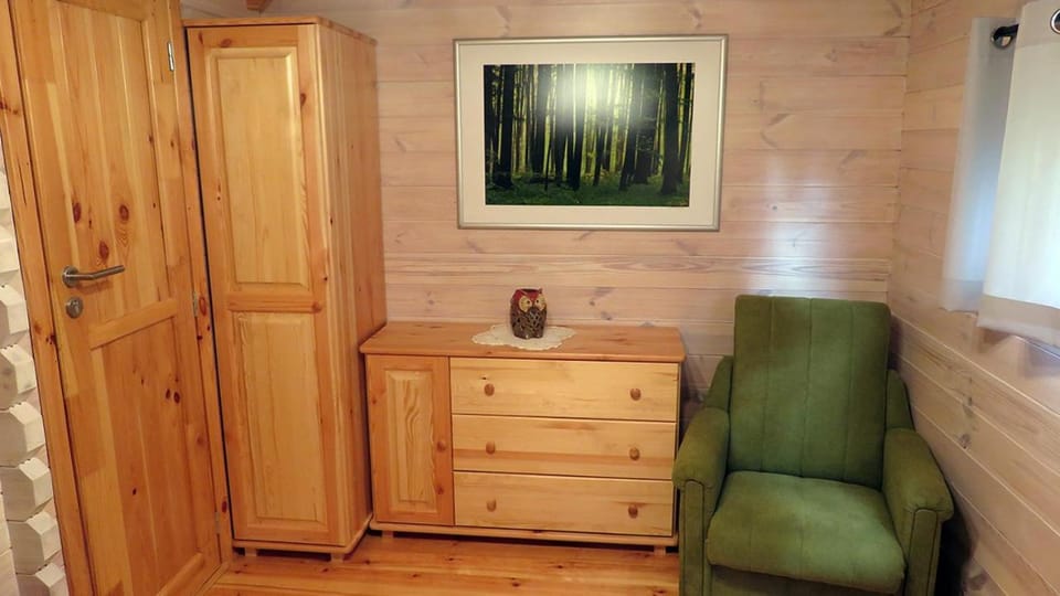 Seating area, wardrobe