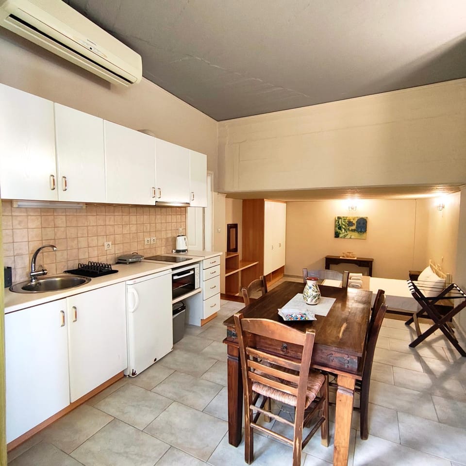 Aelia - by Irida Iris Group Apartment hotel in Decentralized Administration of the Aegean