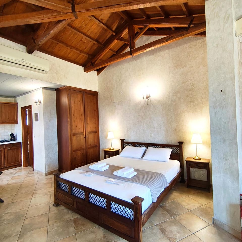 Bed, Photo of the whole room, Bedroom, towels, wardrobe