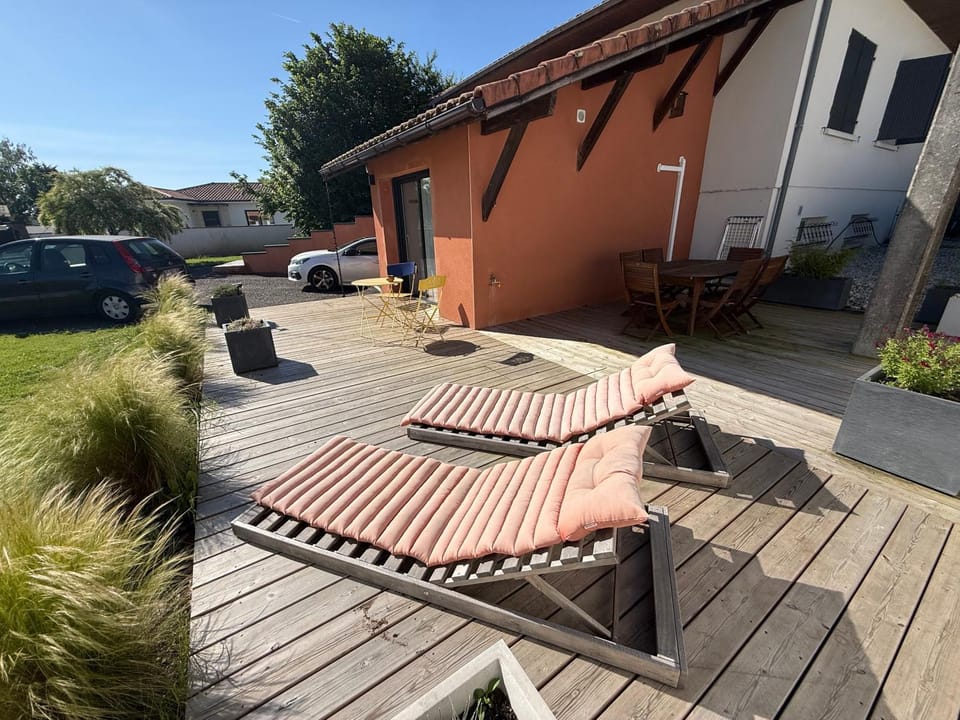 Logement indépendant avec extérieur Apartment in Nouvelle-Aquitaine