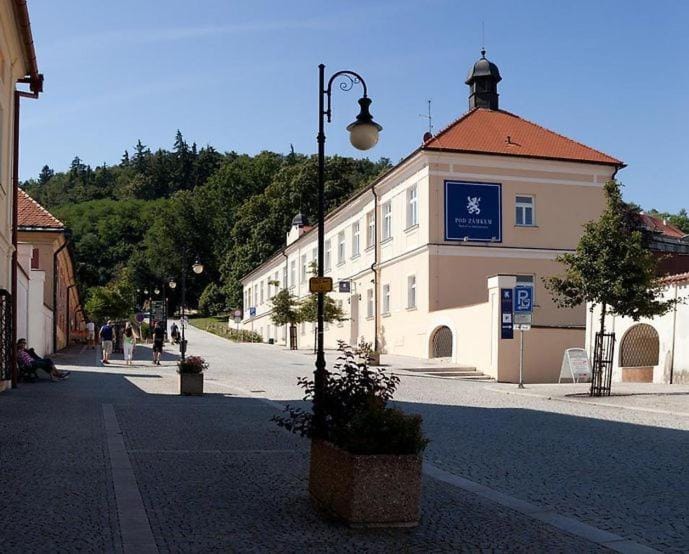 Hotel Pod Zámkem Bed and Breakfast in South Moravian Region