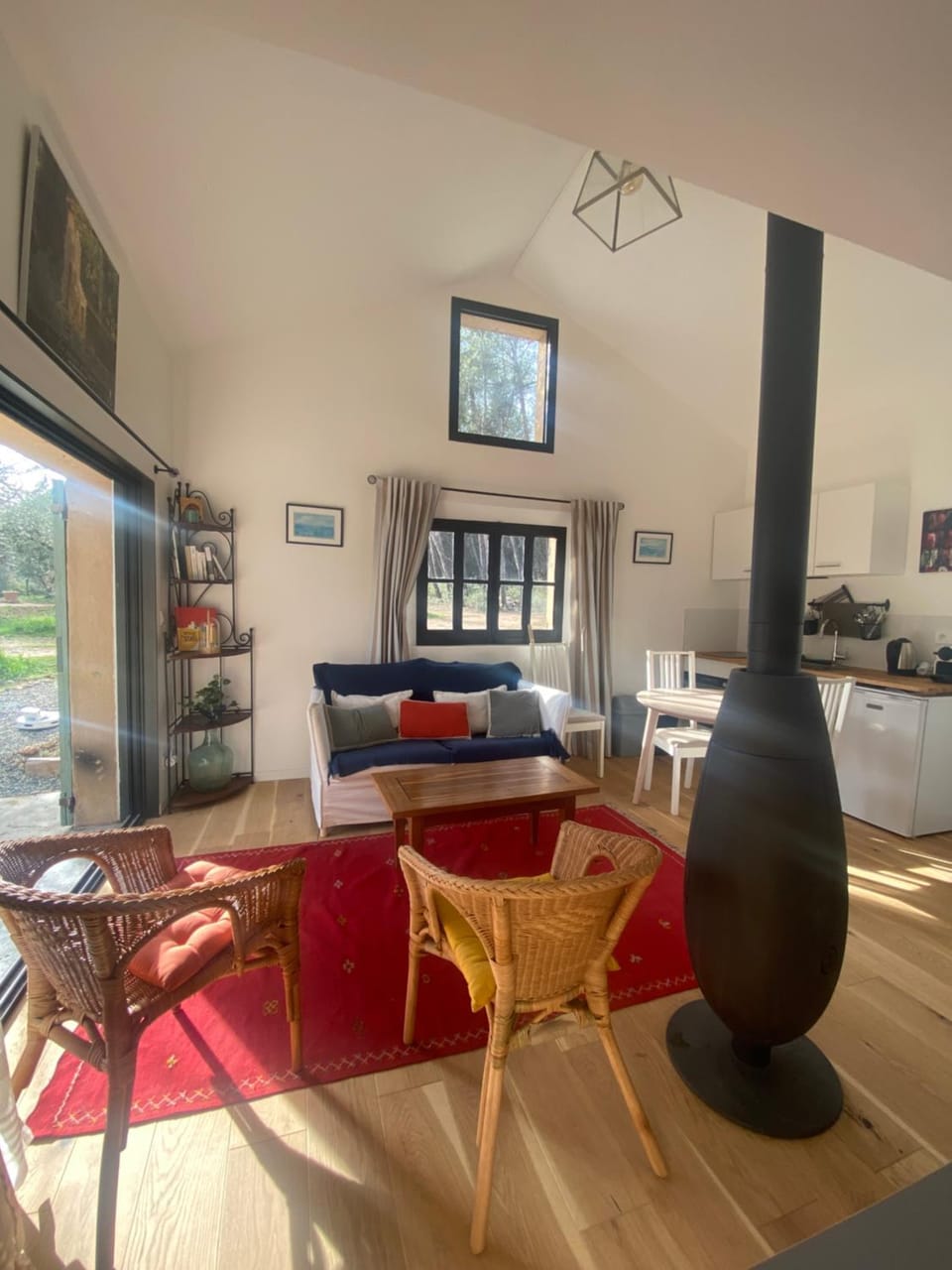 Kitchen or kitchenette, Living room