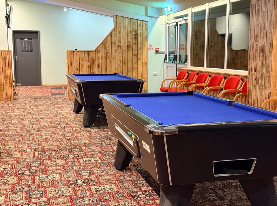 Luxury Scratby holiday park chalet with free swimming Apartment in England