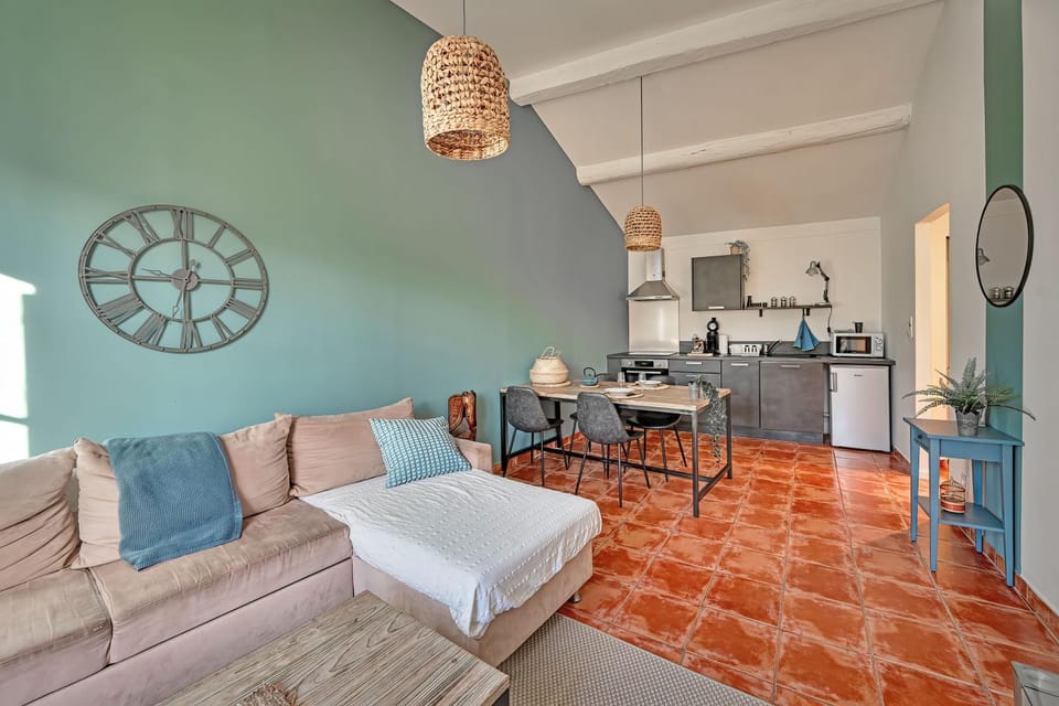 Living room, Dining area, minibar, kitchen
