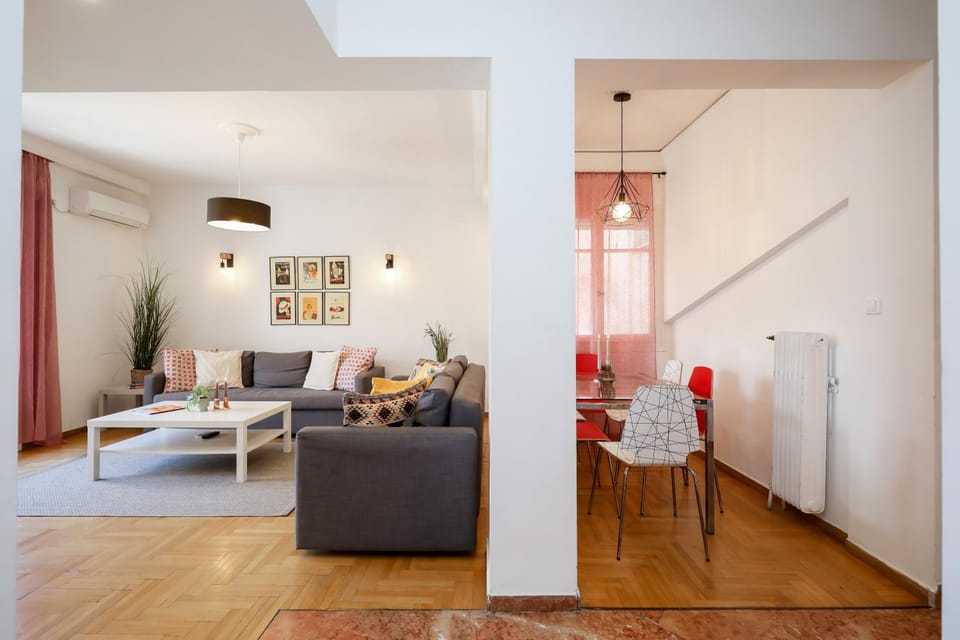 Living room, Dining area
