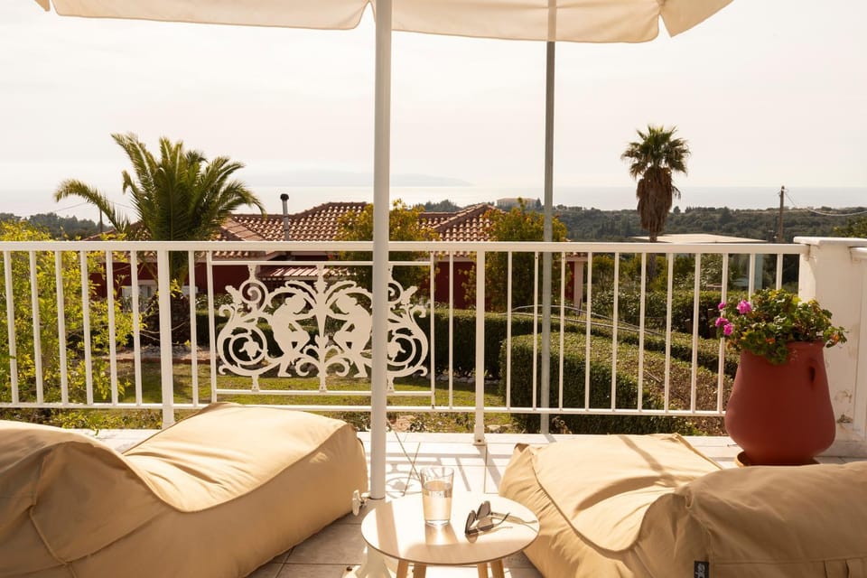 Ursa Minor House in Cephalonia