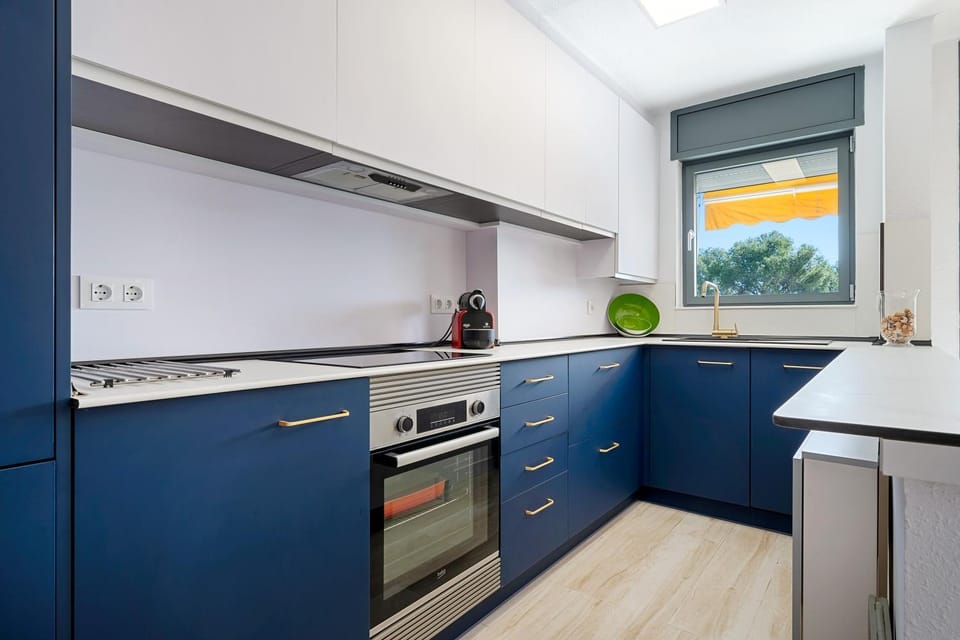 Kitchen or kitchenette, Living room