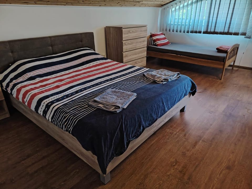 Camere și apartament în Delta Dunării Apartment in Romania