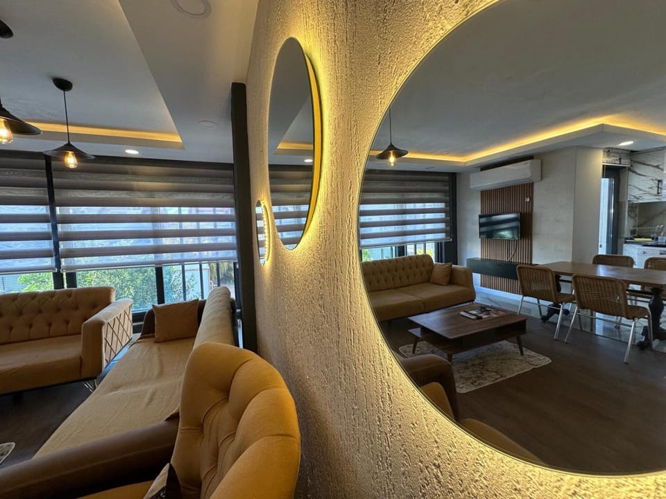 Avullar Palace Hotel Hotel in Antalya