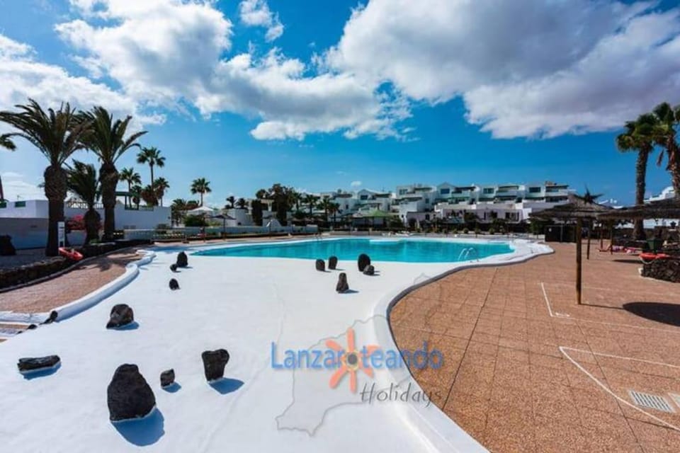 Atico La Deliziosa Vivienda Vacational with sea view Apartment in Costa Teguise