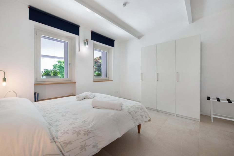 Living room, Bedroom