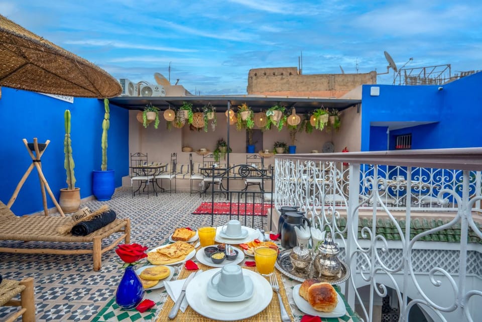 Patio, Restaurant/places to eat, Balcony/Terrace, Food and drinks, Dining area, Food