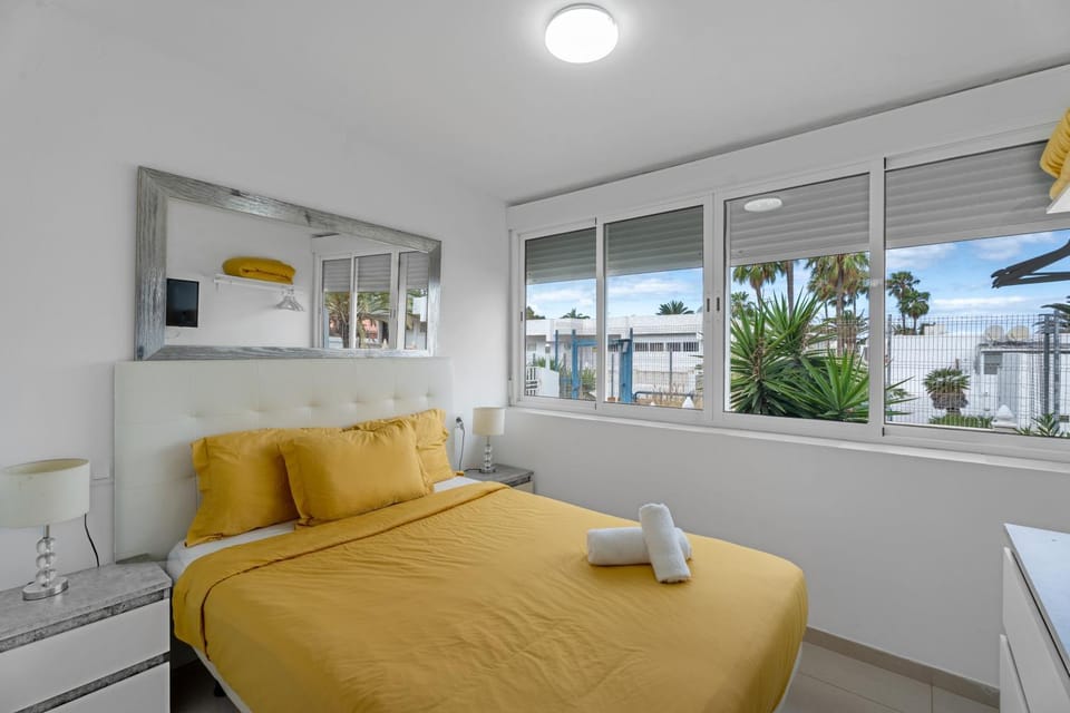 Living room, Bedroom