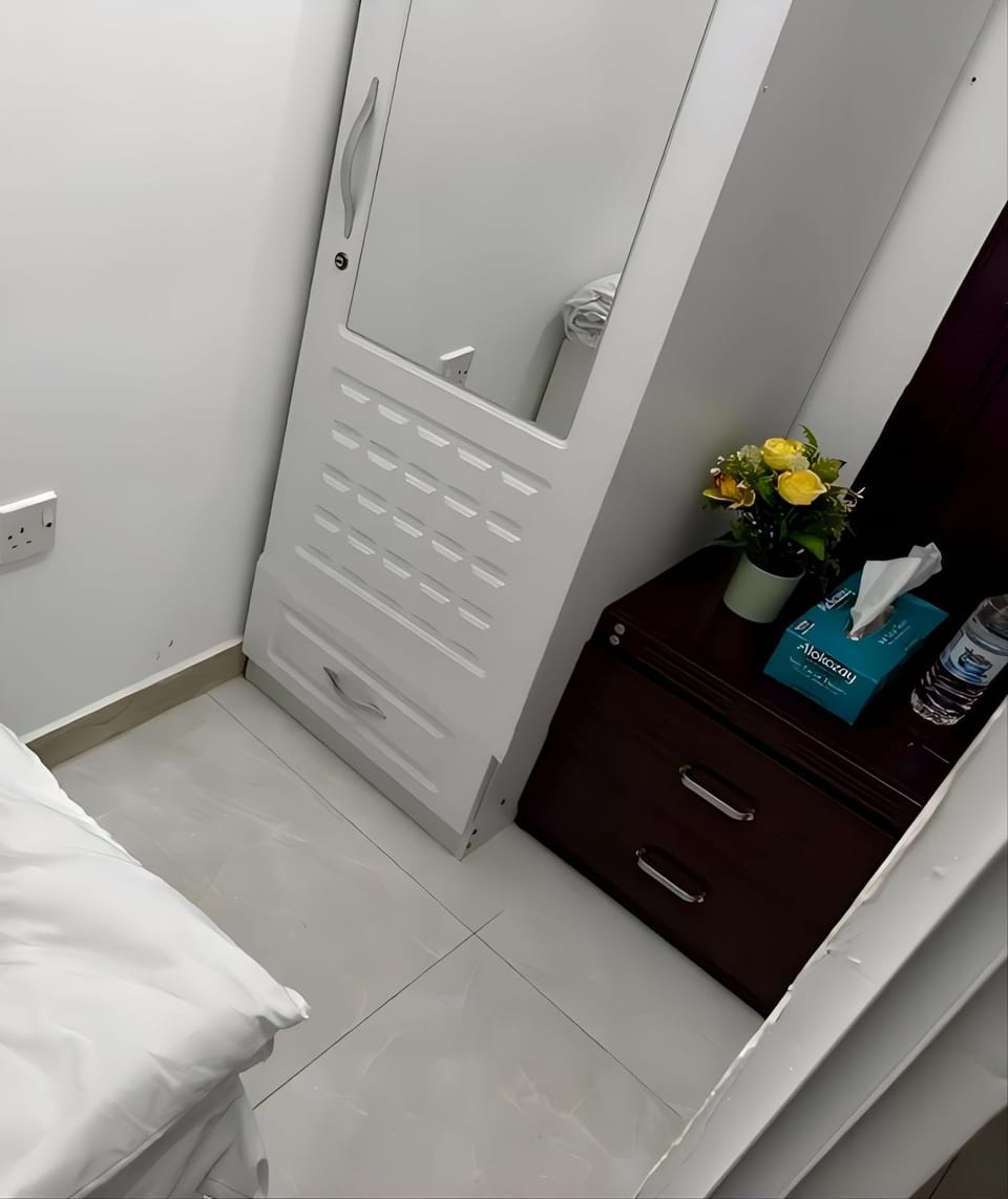 Cornich Street - Pearl Room Hostel in Abu Dhabi