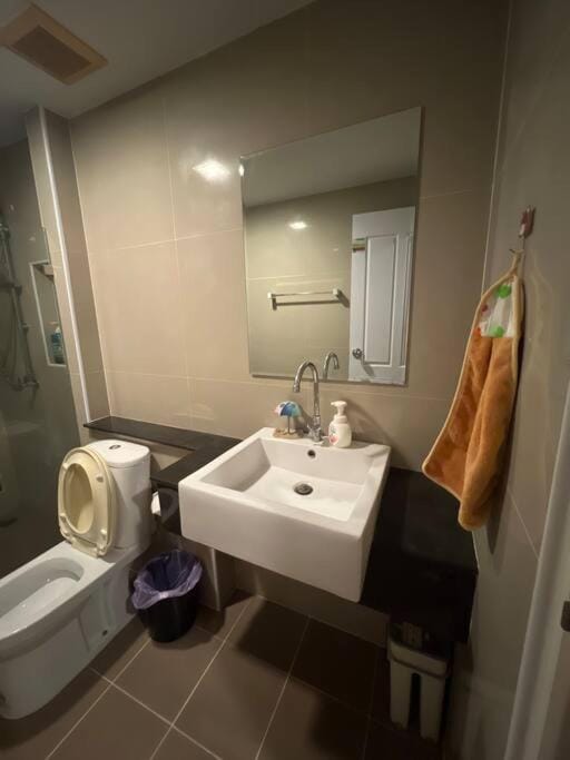 Living avenue condo Apartment in Chon Buri Changwat