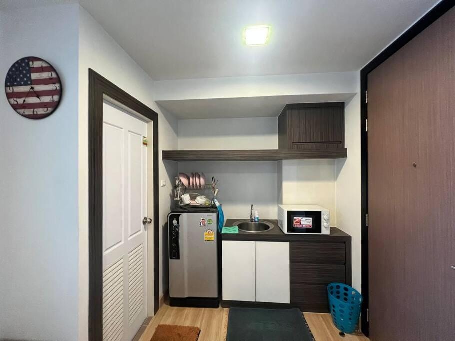 Living avenue condo Apartment in Chon Buri Changwat