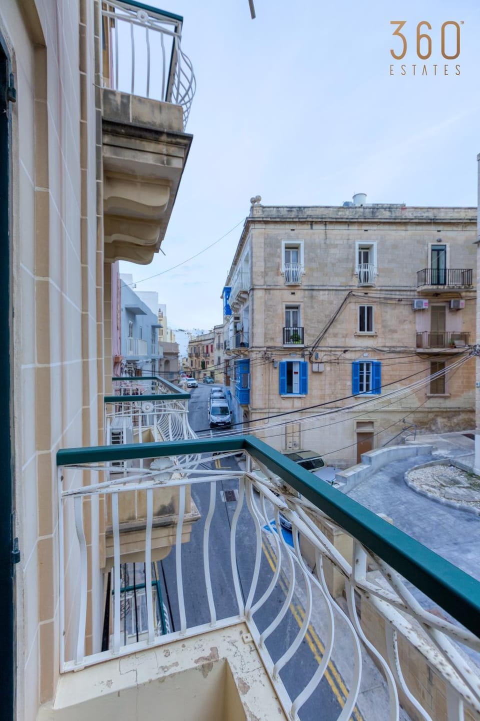Property building, Patio, Day, View (from property/room), Balcony/Terrace, City view