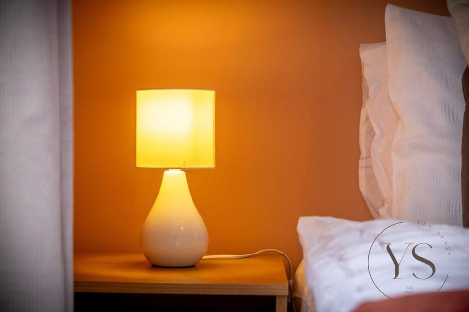 Sienna Suite 1E Near Alton Towers with Free Wi-Fi and Netflix Access Apartment in Stoke-on-Trent
