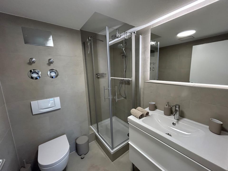 Bathroom, Living room