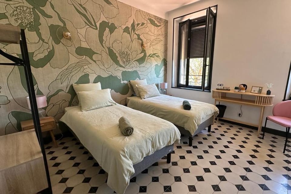 Chambre Pivoine au Domaine de l'Aven Bed and Breakfast in Occitanie