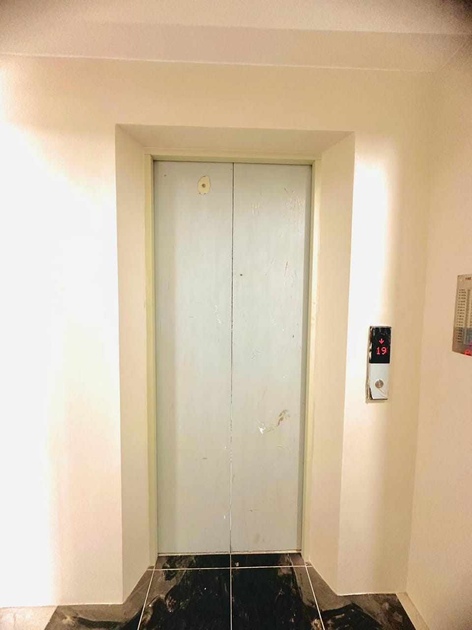 CasadeIsabel: Elegant 2BR n Cebu/Washing/Netflix Apartment in Lapu-Lapu City
