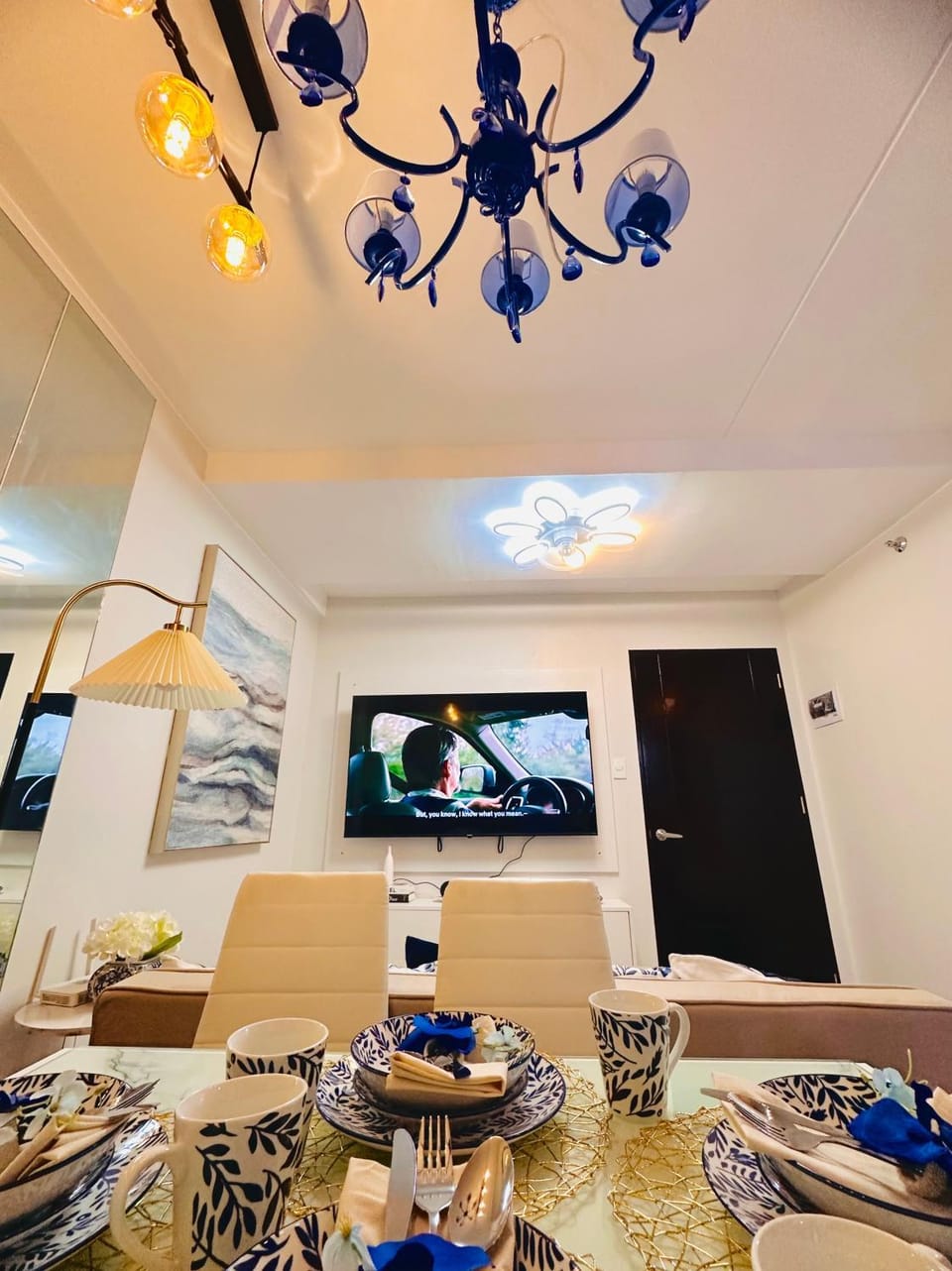 CasadeIsabel: Elegant 2BR n Cebu/Washing/Netflix Apartment in Lapu-Lapu City