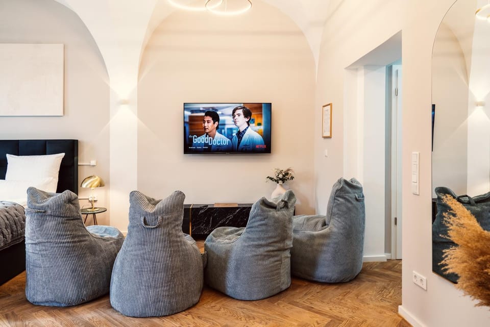 Communal lounge/ TV room, TV and multimedia