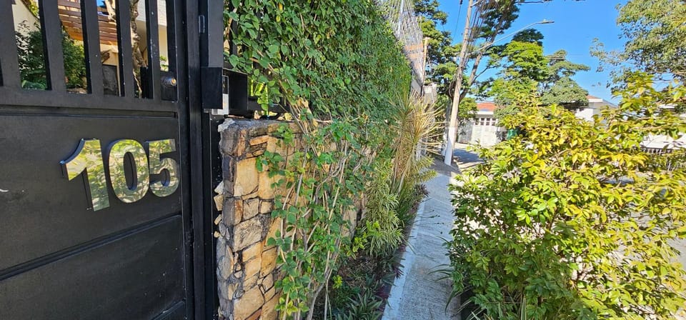 Day, Neighbourhood, Garden, Garden, Garden view, Street view