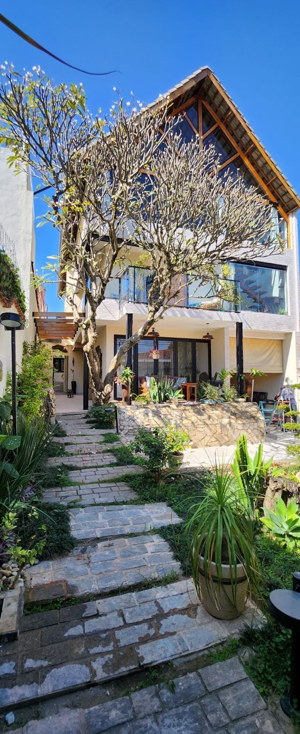 Property building, Spring, Day, Garden, Garden, Garden view