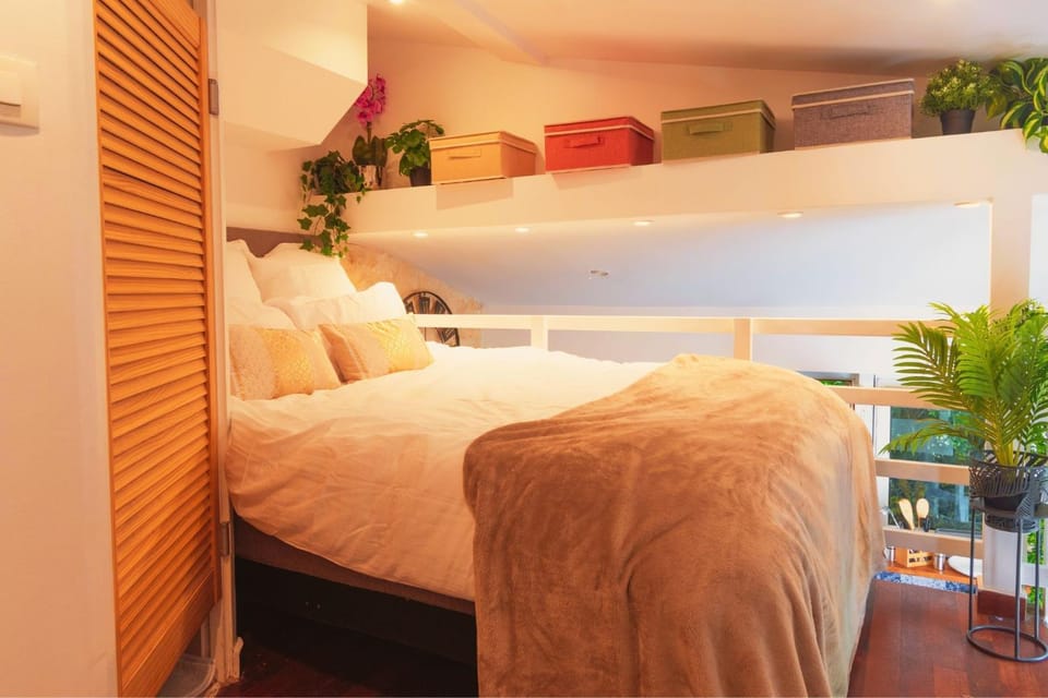 Property building, Living room, Bedroom
