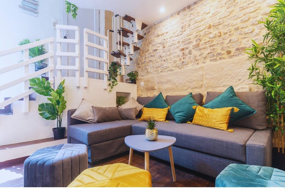 Property building, Living room