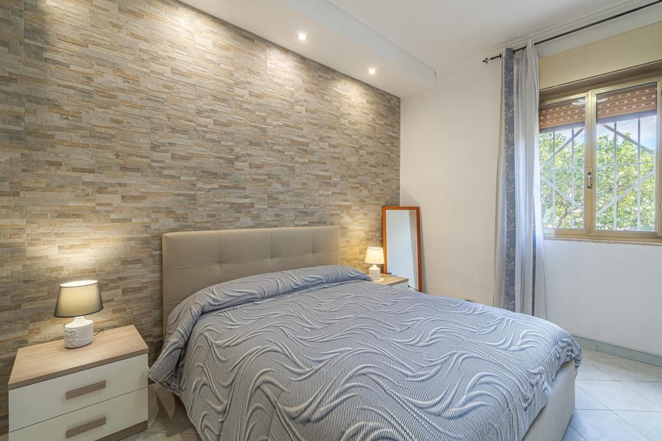 Living room, Bedroom