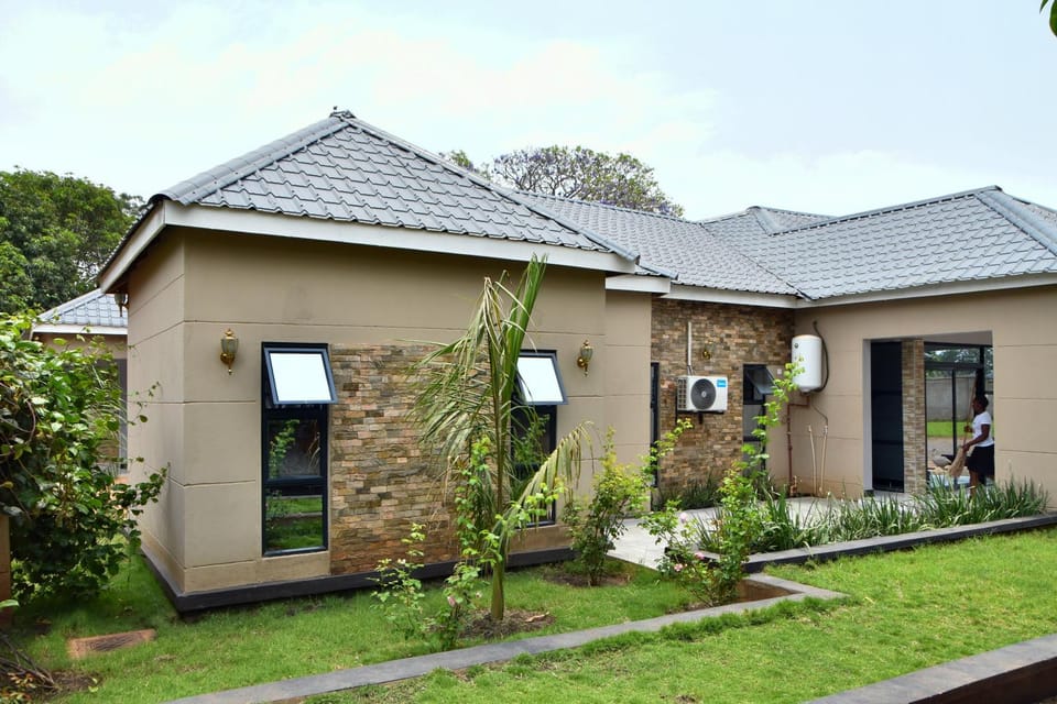 Property building, Garden, Garden view