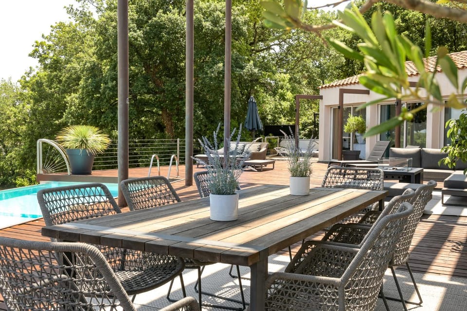 Patio, Patio, Balcony/Terrace, Swimming pool, Meals, Breakfast