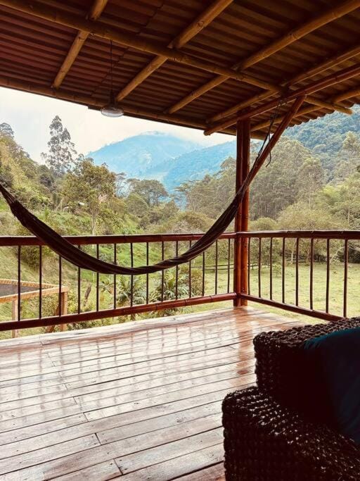 Cabaña Canto de las Aguas Cañón del Combeima Chalet in Tolima