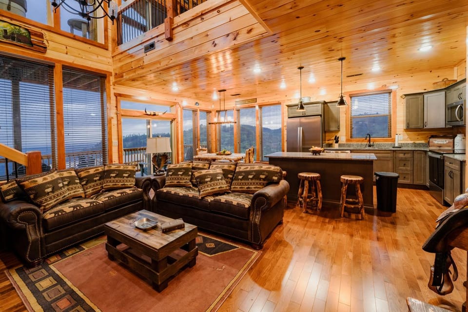 Living room, Floor plan, Dining area