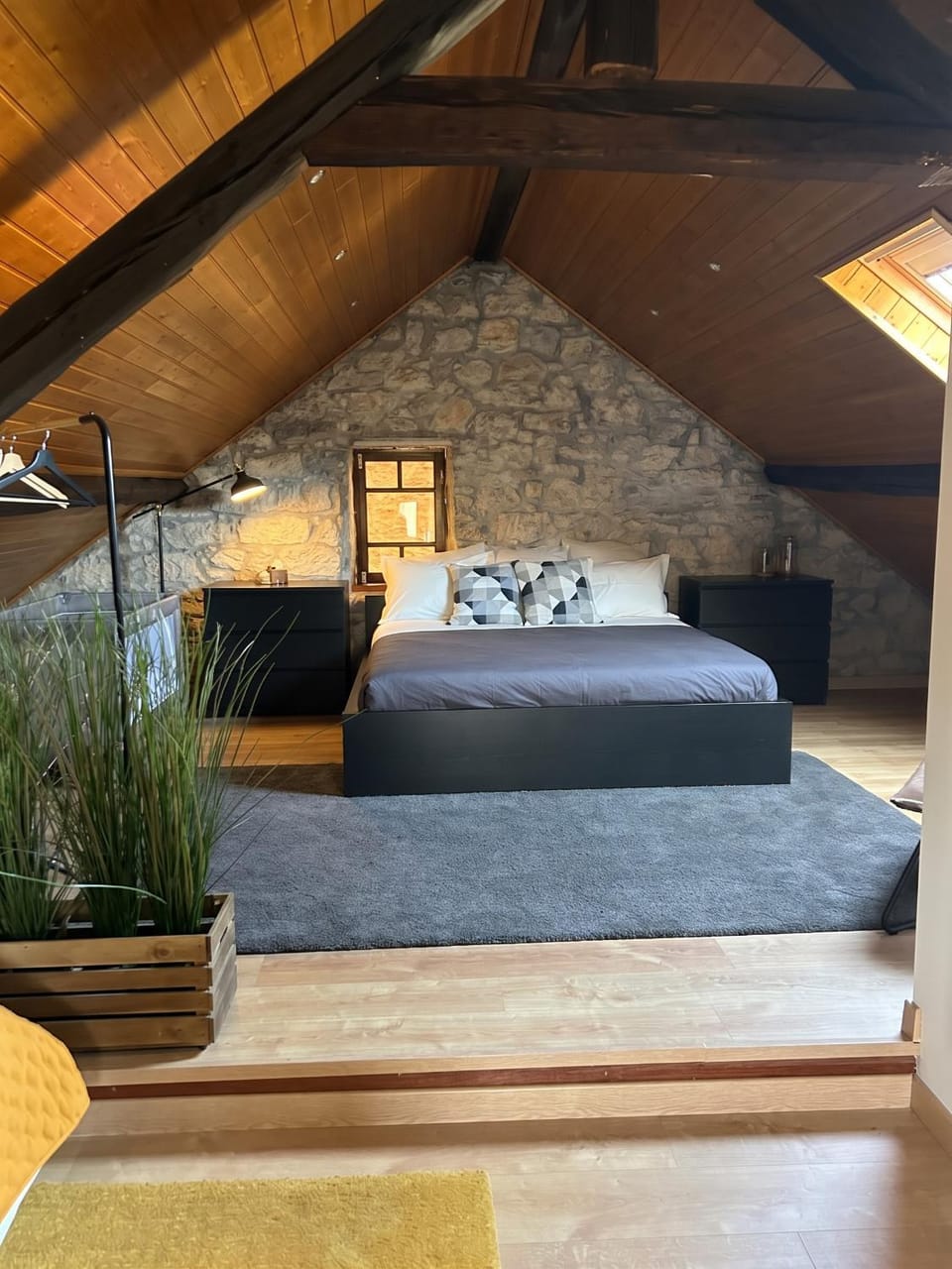 Photo of the whole room