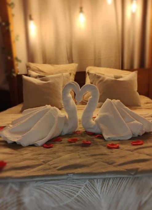 Escapade en amoureux & balnéo Le Petit Clos Villa in Chelles