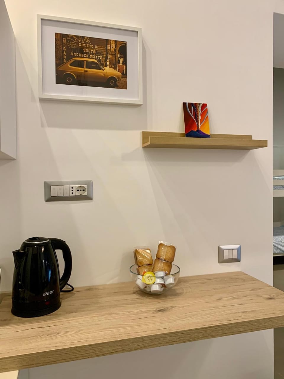 Coffee/tea facilities, Kitchen or kitchenette