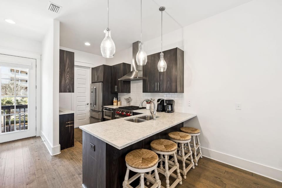 Kitchen or kitchenette, kitchen