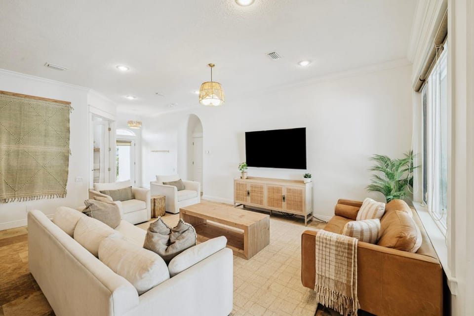 TV and multimedia, Living room