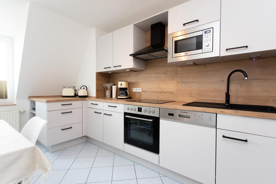Coffee/tea facilities, Kitchen or kitchenette, dishwasher, minibar, pet friendly, stove, toaster