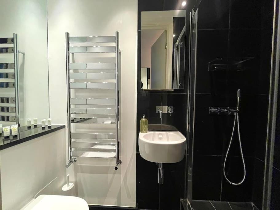 Le Cheval Suite - Chelsea Apartment in City of Westminster