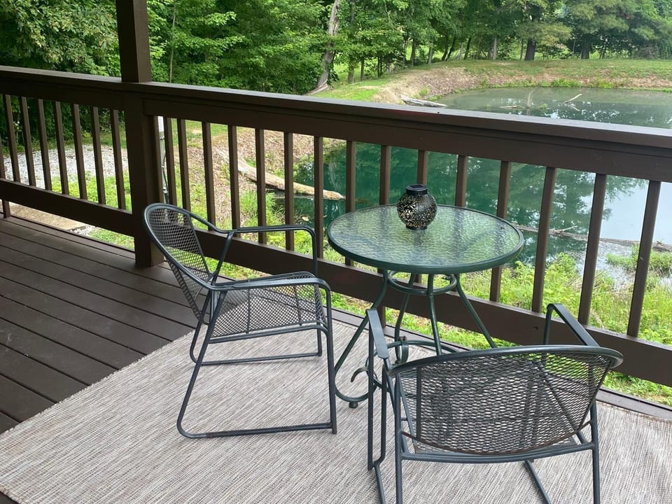 Natural landscape, Balcony/Terrace, Dining area