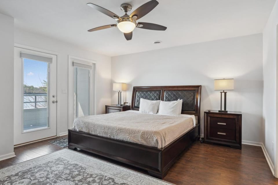 Dells Lake Villa At Lighthouse Cove Condominiums House in Lake Delton