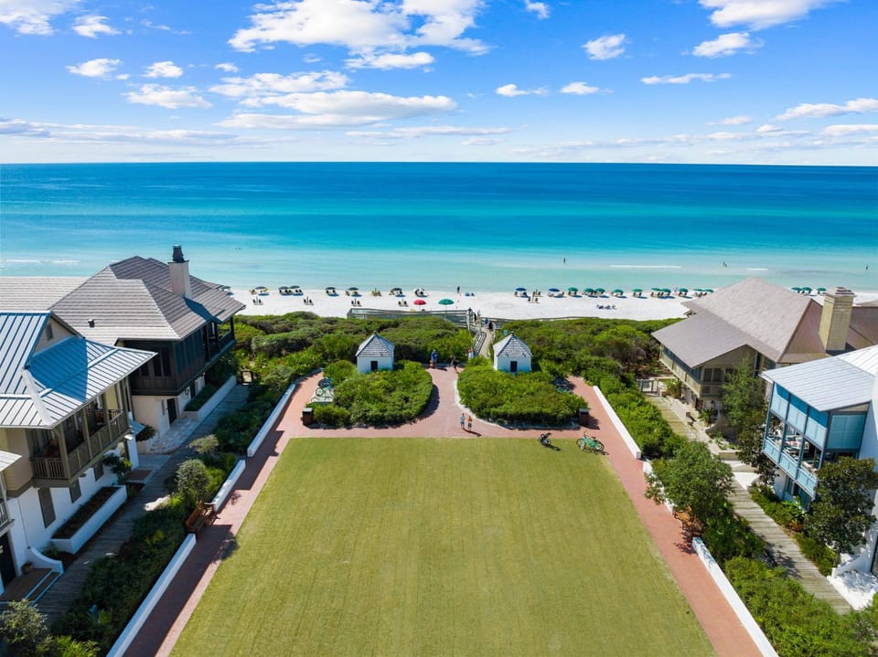 Nearby landmark, Neighbourhood, Bird's eye view, Beach